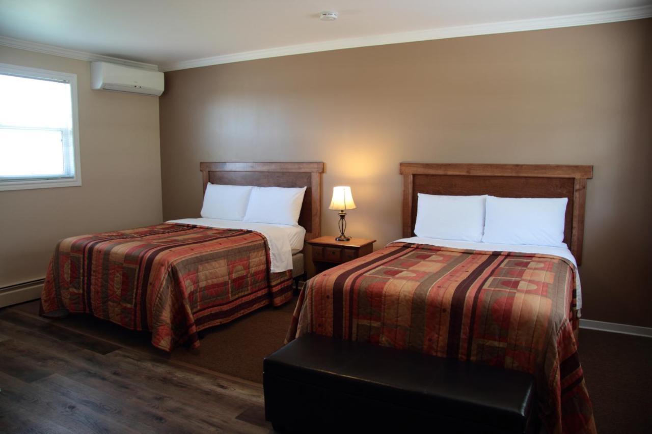 Carleton Inn & Cottages Bridgetown Extérieur photo