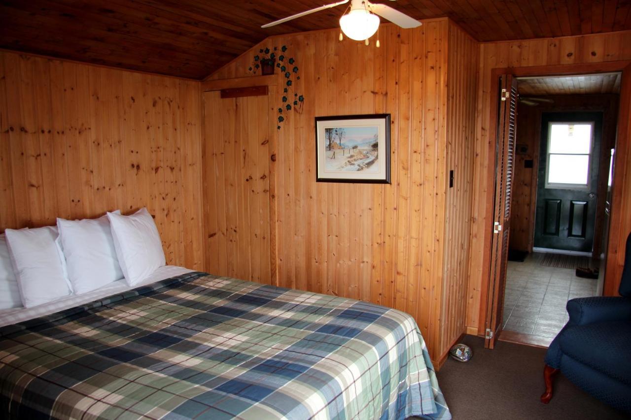 Carleton Inn & Cottages Bridgetown Extérieur photo