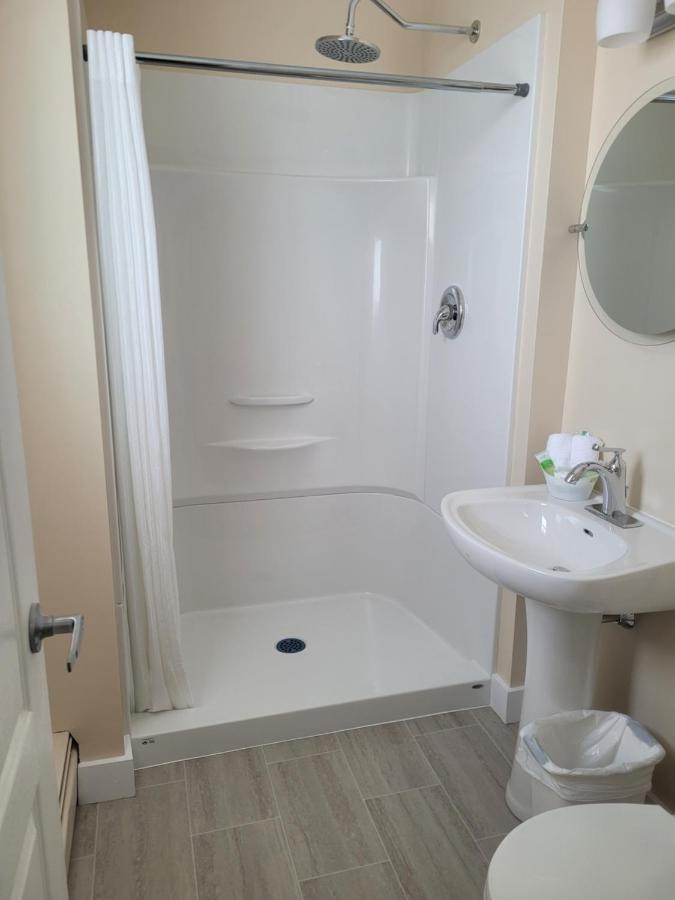 Carleton Inn & Cottages Bridgetown Extérieur photo