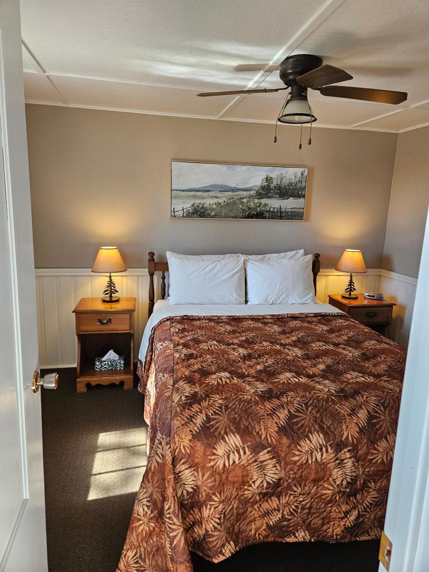 Carleton Inn & Cottages Bridgetown Extérieur photo