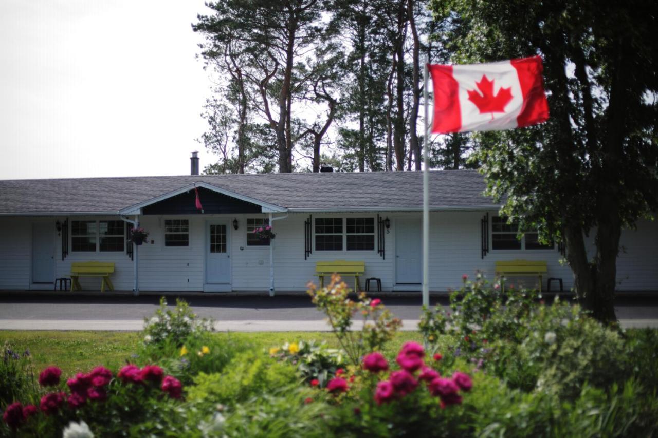 Carleton Inn & Cottages Bridgetown Extérieur photo