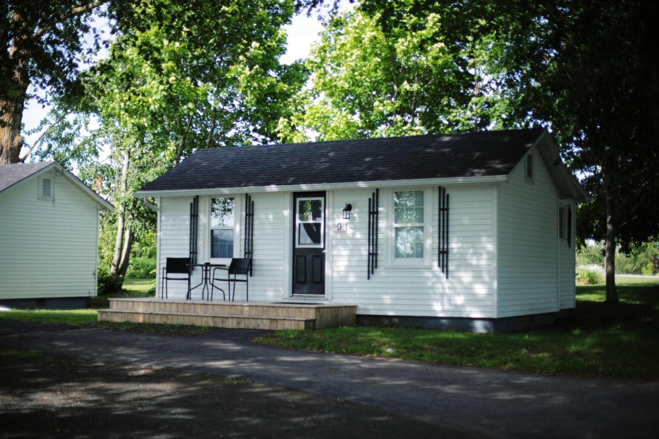 Carleton Inn & Cottages Bridgetown Extérieur photo